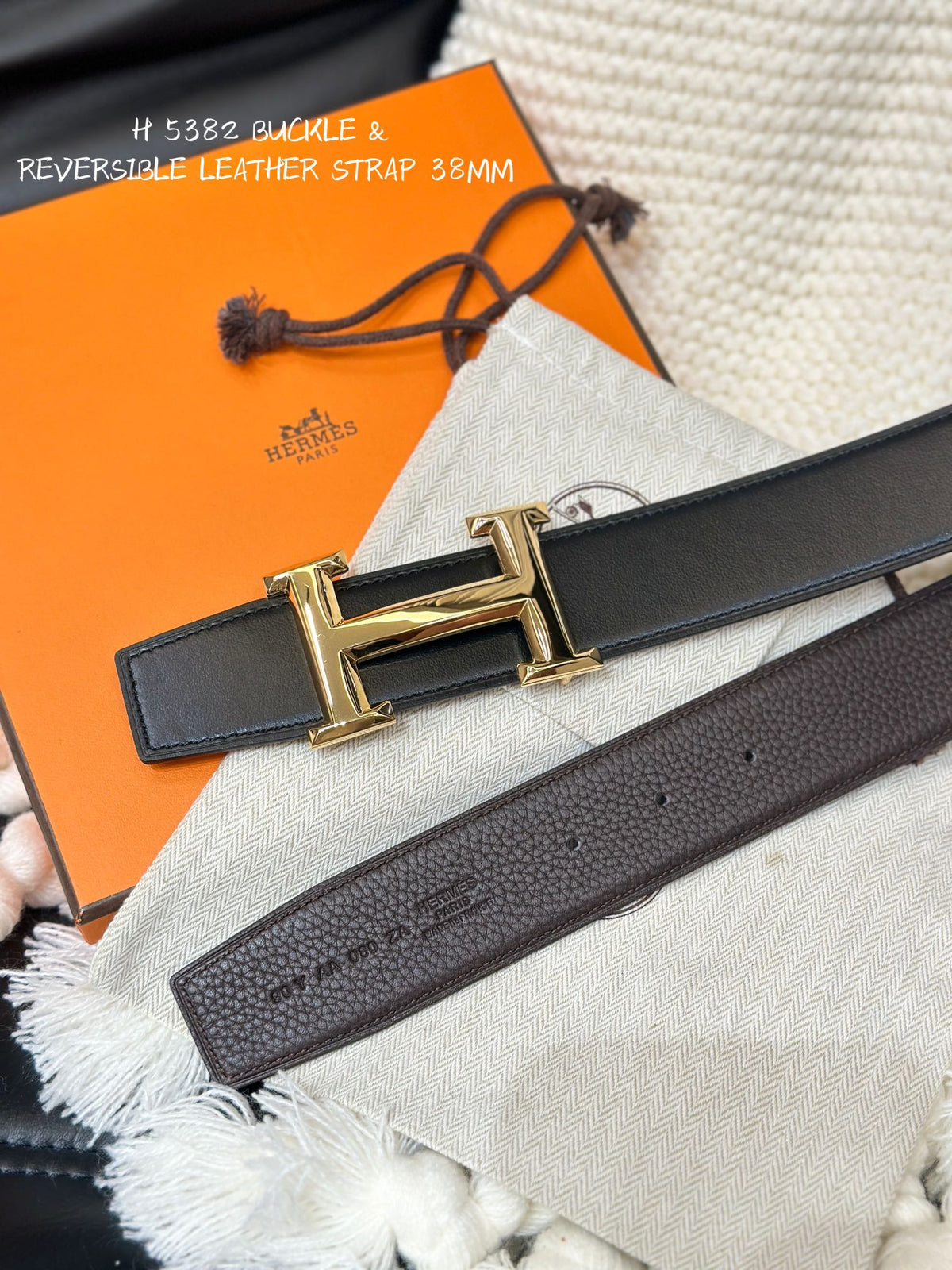 HM 5382 BELT GOLD BUCKLE & REVERSIBLE BLACK LEATHER STRAP 38MM
