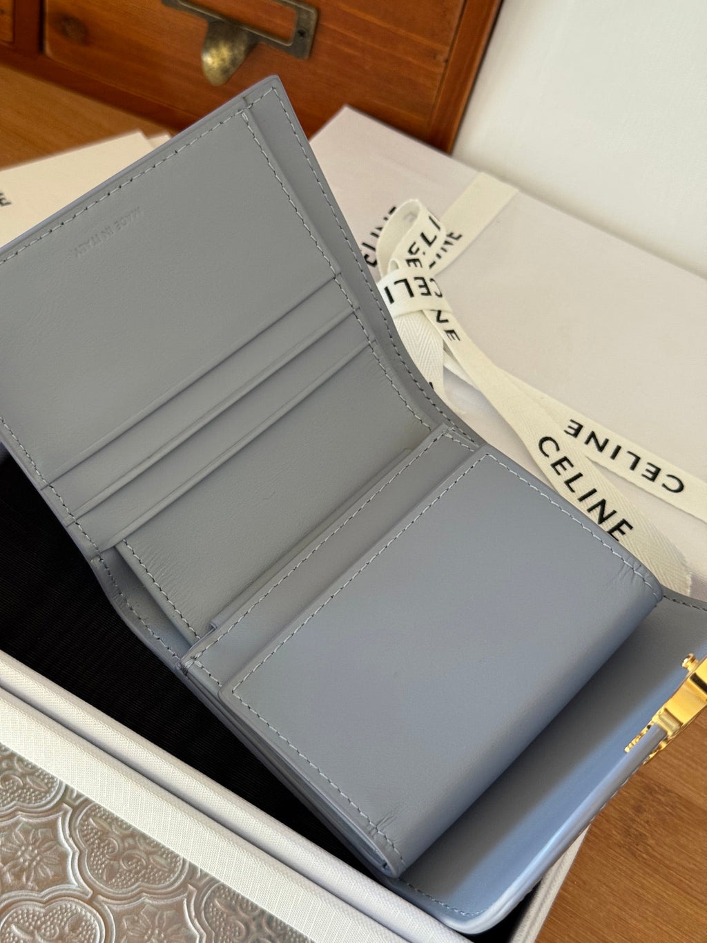 TRIOMPHE 10 CALFSKIN WALLET GLACIER