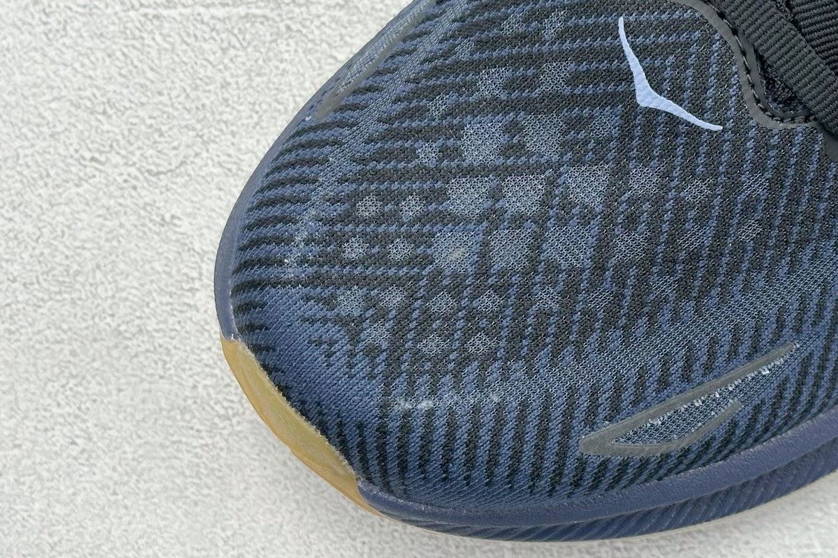 HOKA Clifton 9 Navy Gum Running Sneakers