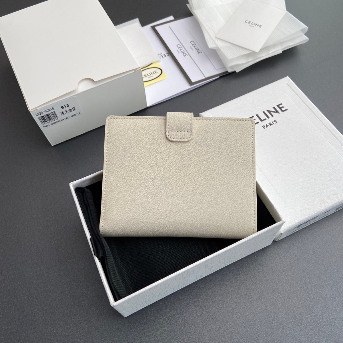 TRIOMPHE Medium Strap Wallet White Grain Cowhide GHW