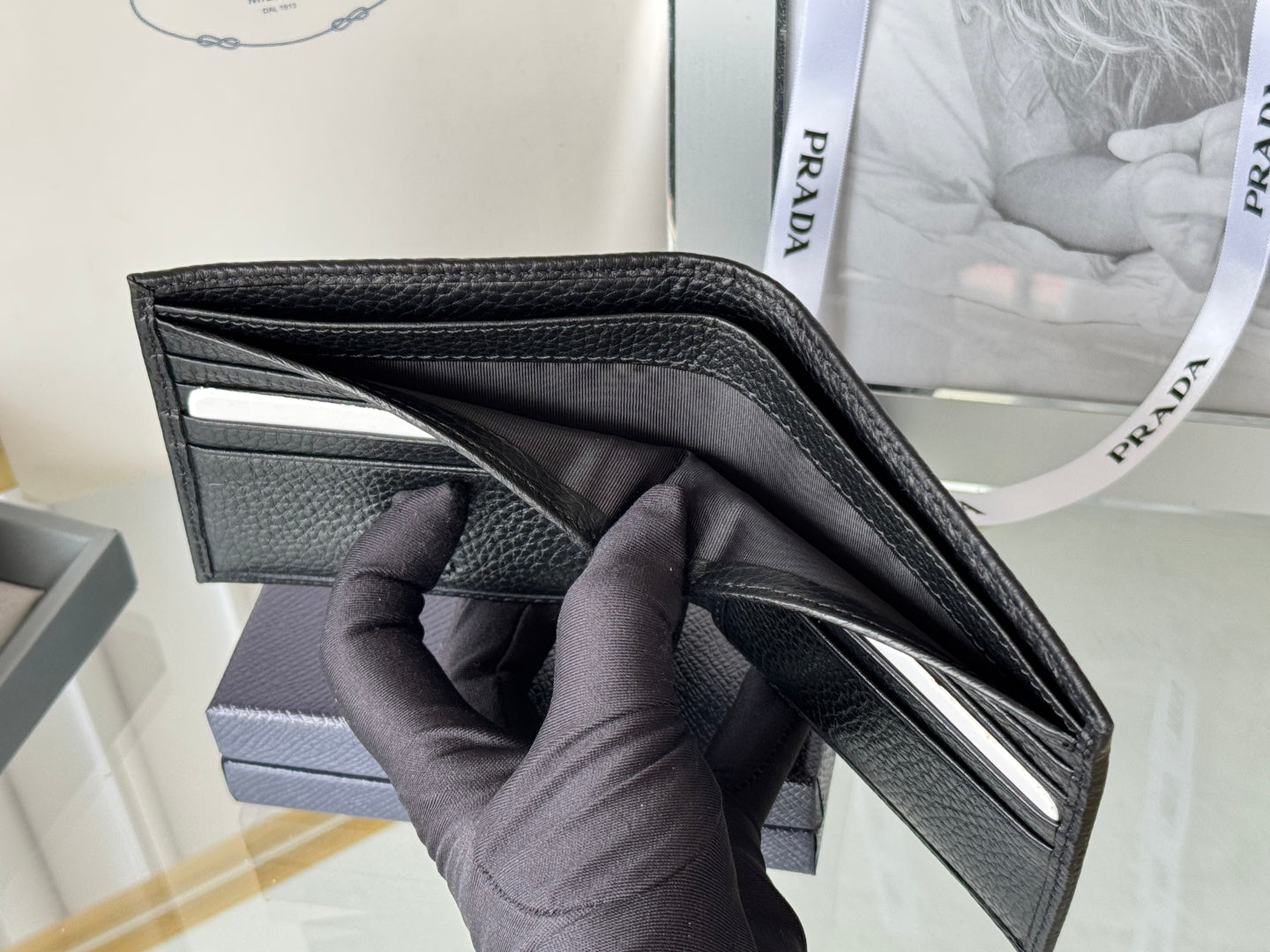 Pra 2M0513  Metal Triangle Logo Wallet 11cm Black lychee-grained cowhide