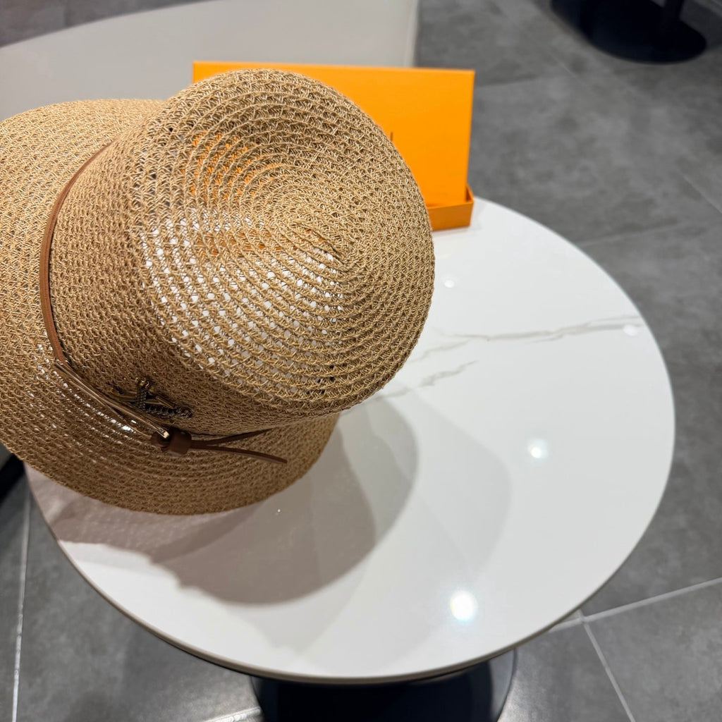 LV Hat Camel Brown in Straw 205587