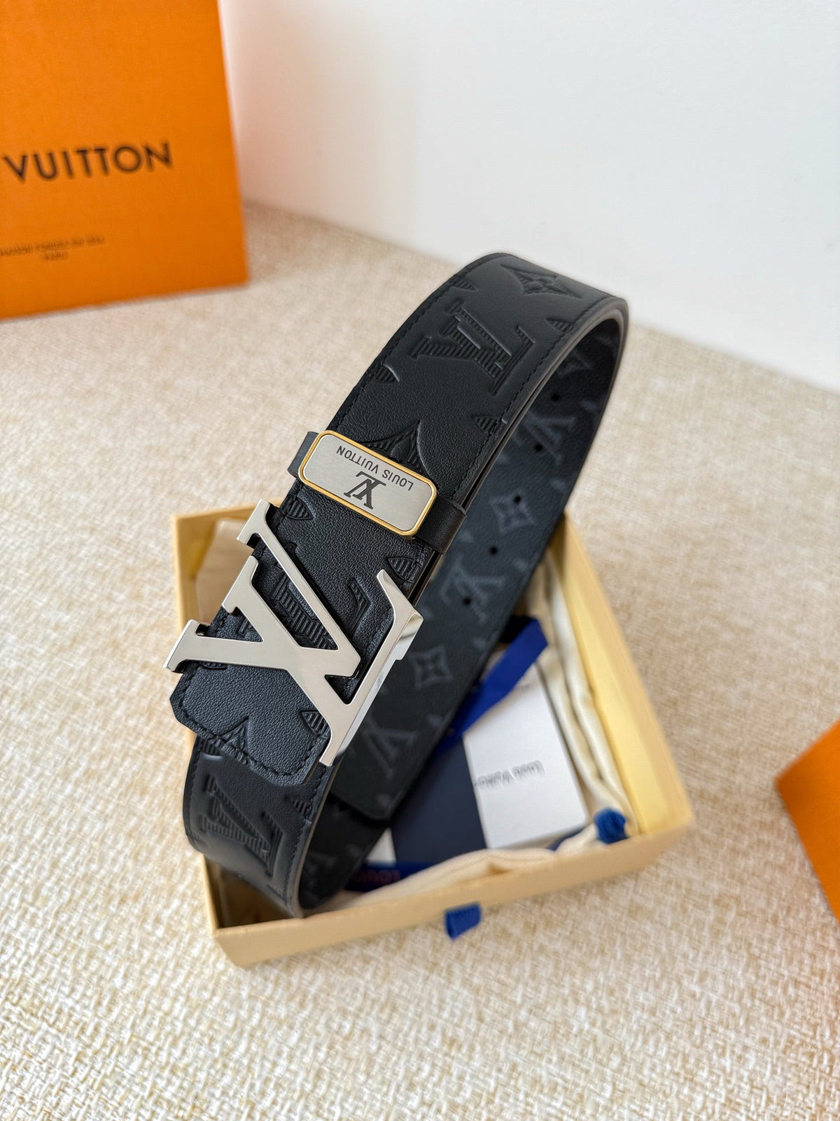 LV 4.0 Belt Star Buckle Embossed Leather 200330