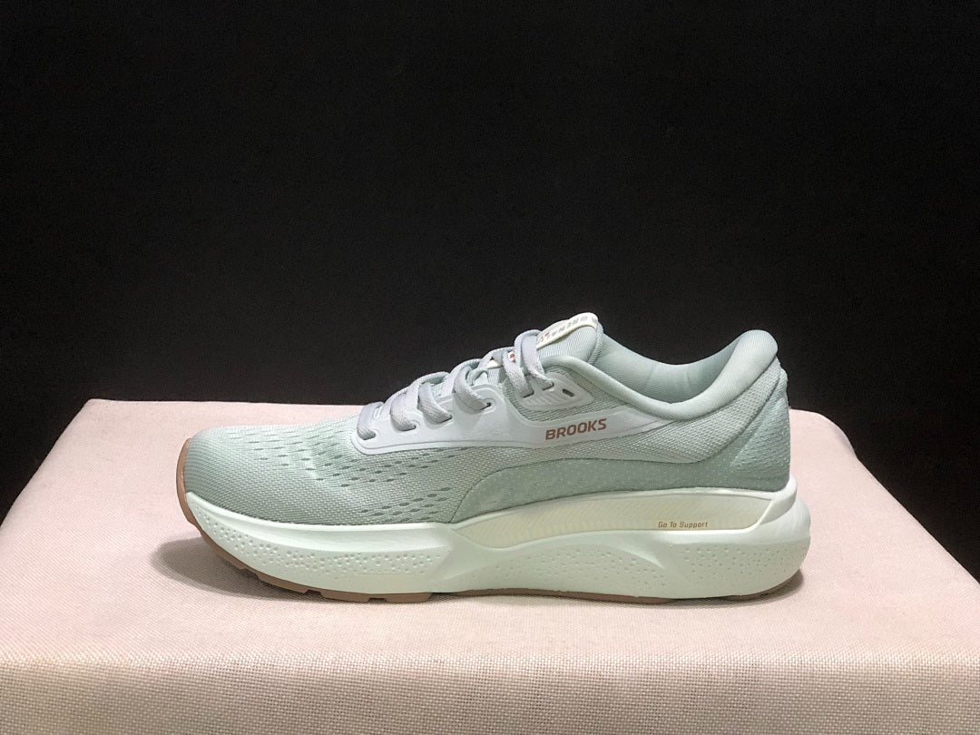 Brooks Adrenaline GTS 24 Support Road Running Shoes Mint Green Cream