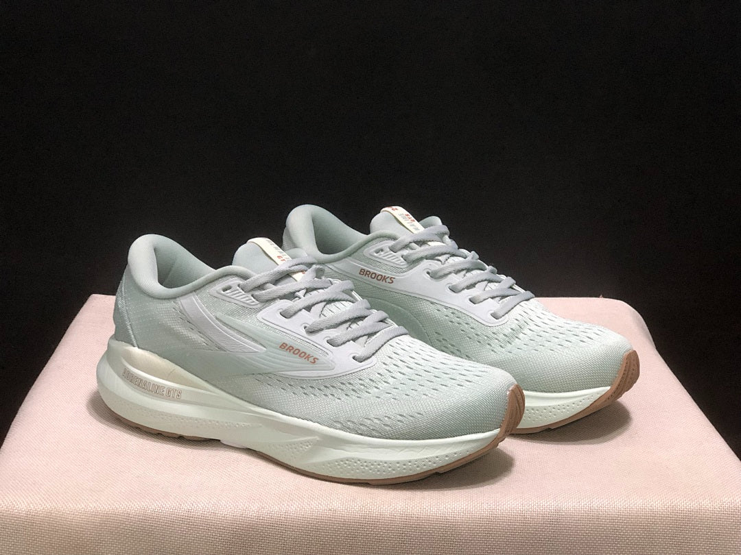 Brooks Adrenaline GTS 24 Support Road Running Shoes Mint Green Cream