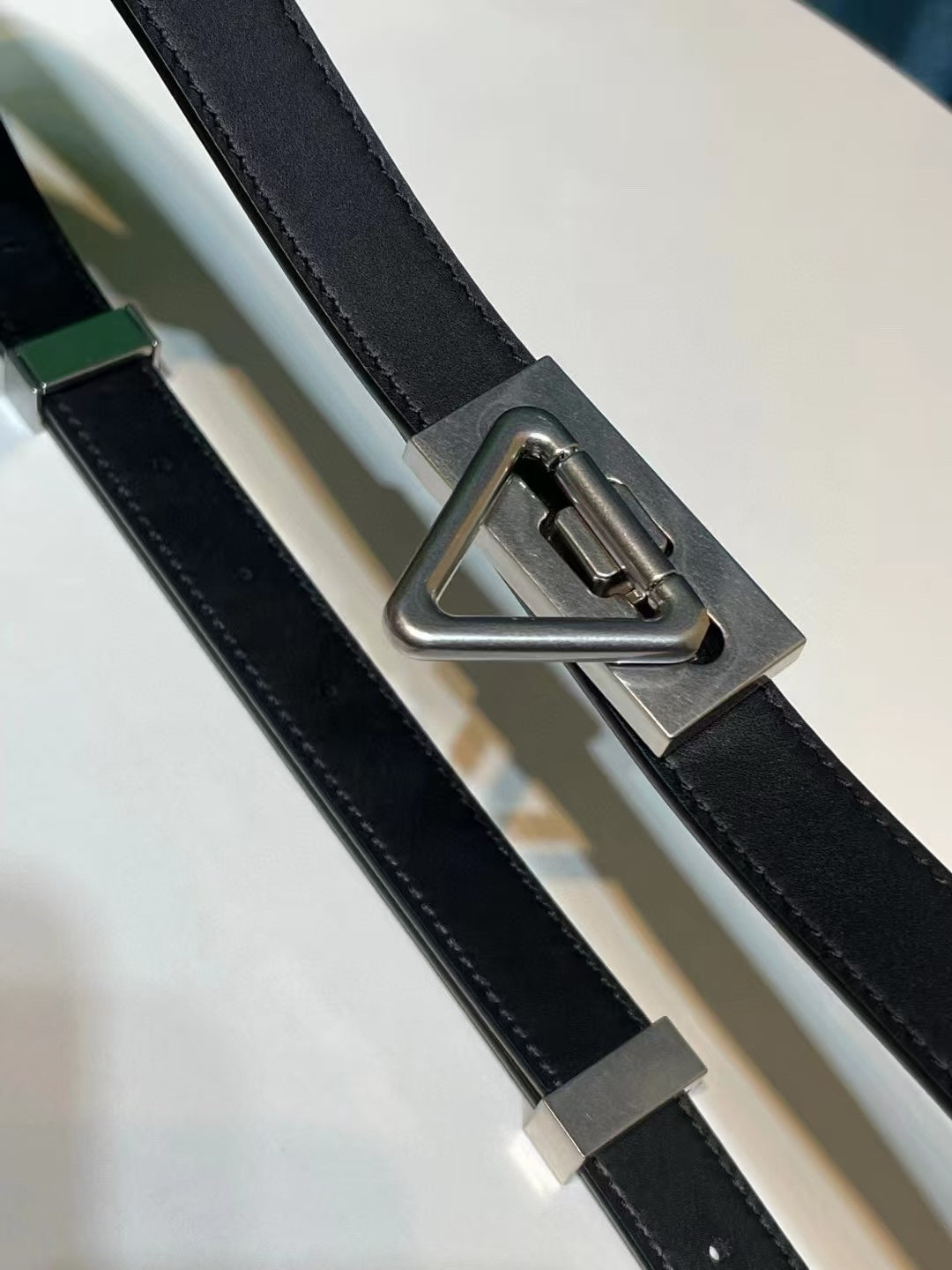BOTTEGA VENETA  BELT TRIANGLE CALFSKIN LEATHER