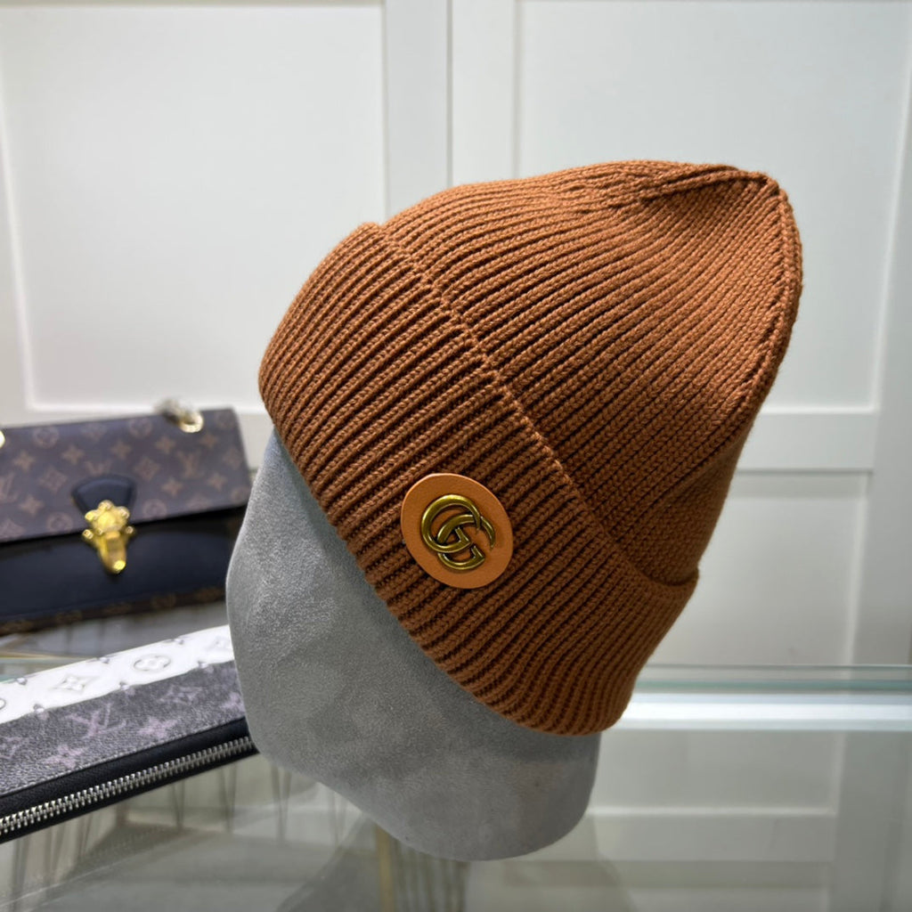 BEANIE HAT IN SYRUP BROWN WOOL 395841