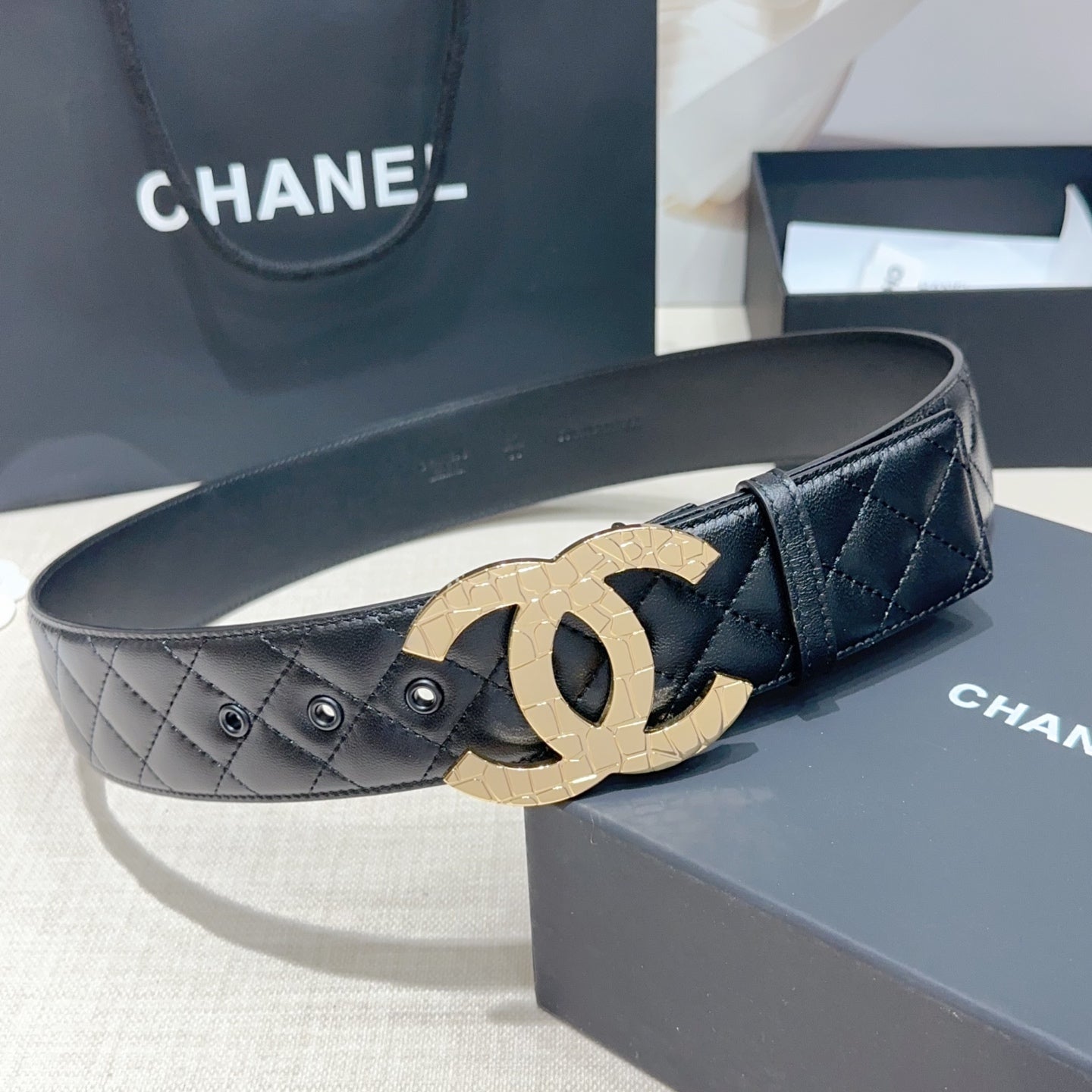 CC Belt 5.0 Gold-Tone Buckle Black Quited Cowhide 200097