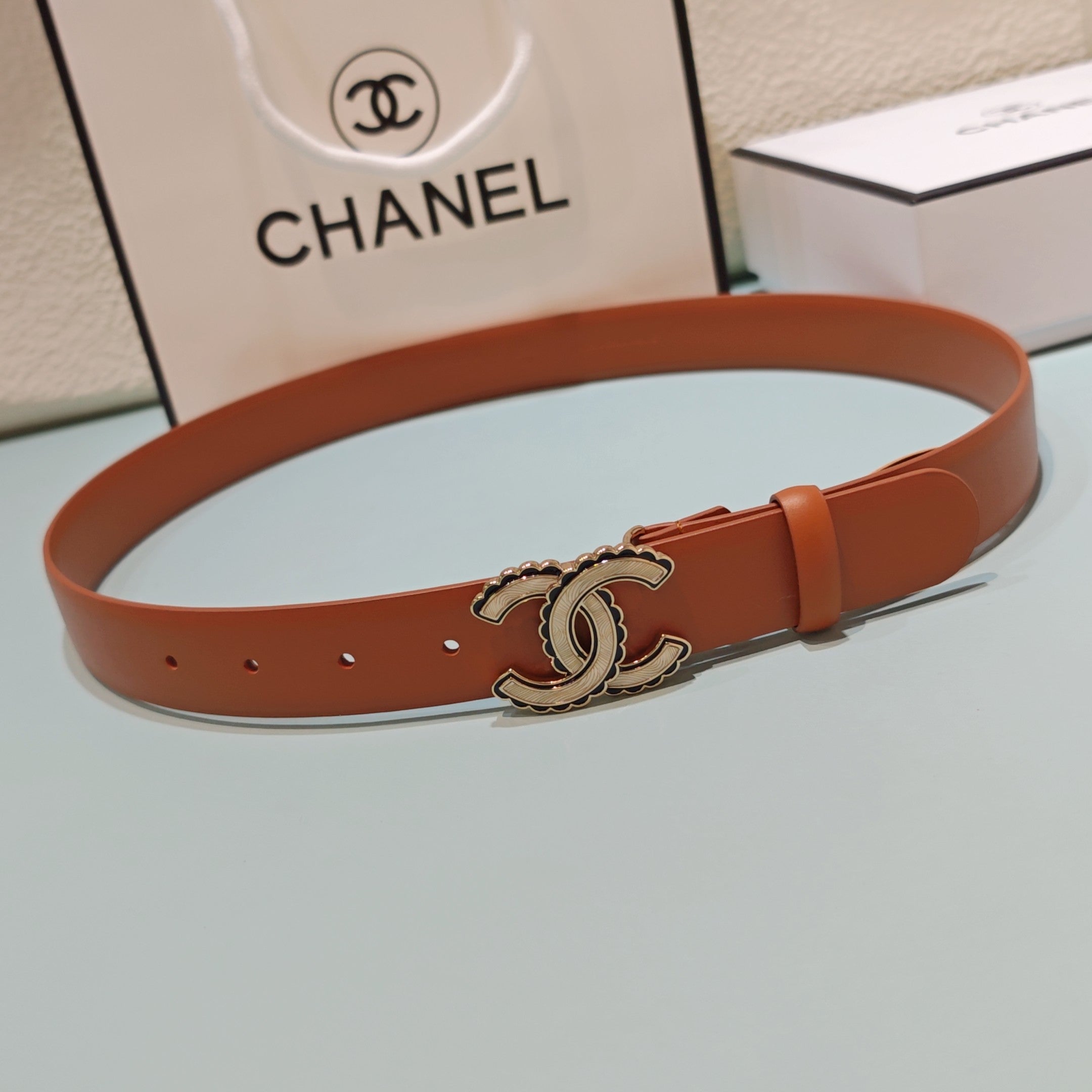 CC Belt 3.0 Scalloped Edge Buckle Tan Cowhide 200006
