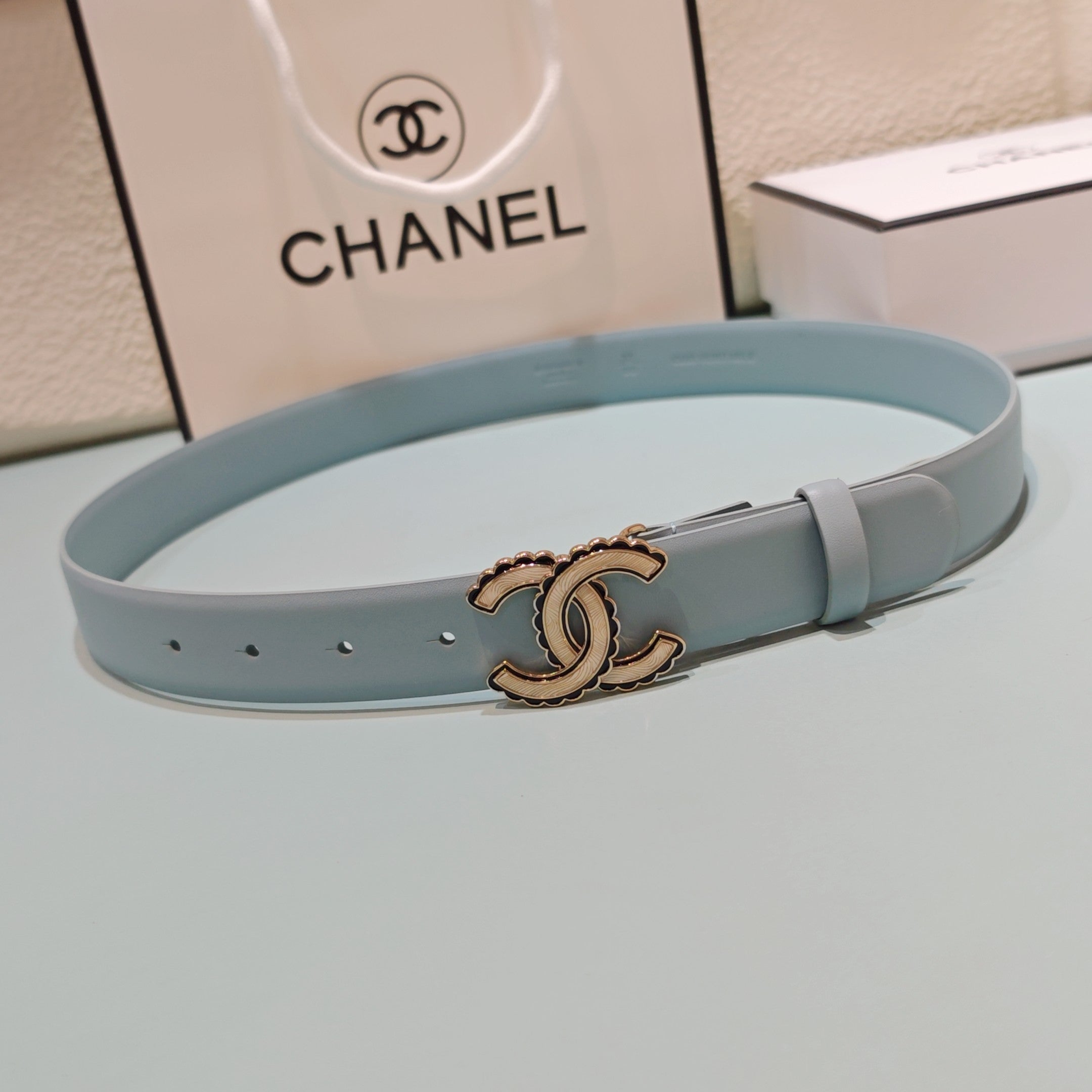 CC Belt 3.0 Scalloped Edge Buckle Light Blue Cowhide 200004