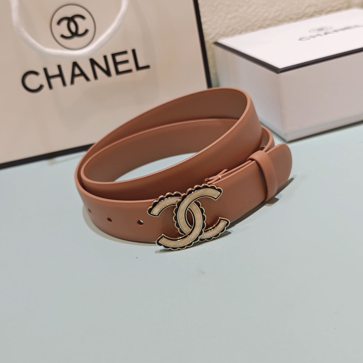 CC Belt 3.0 Scalloped Edge Buckle Light Brown Cowhide 200002