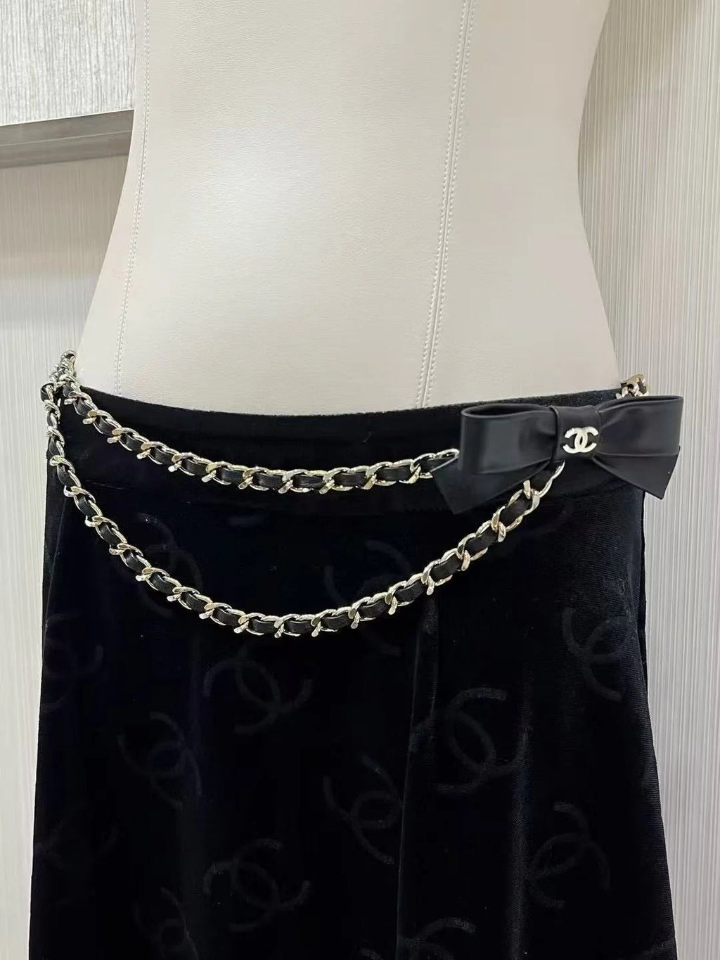 Chanel 2025 Chain Belt Black mix Gold Metal Calfskin