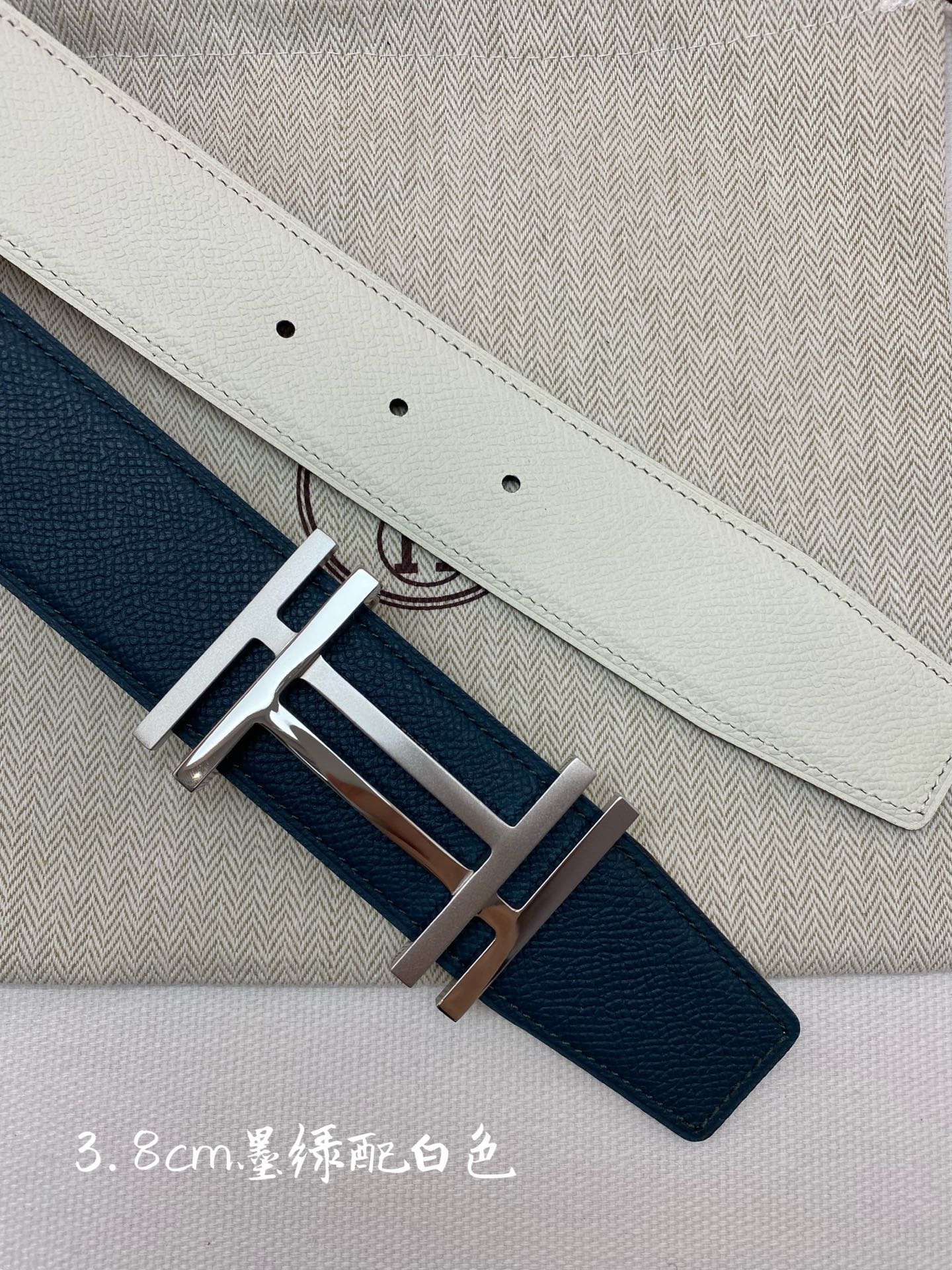 HM 3.8 Double-Sided Au Carre Belt Dark Blue White Gold Epsom