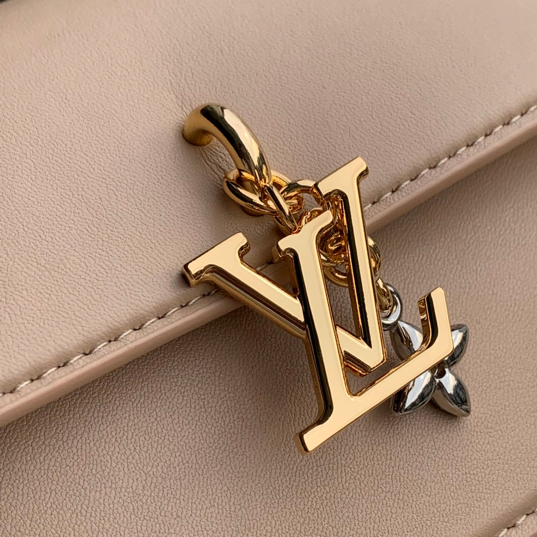Wallet On Chain LV Bloom 20cm Beige Calfskin 250359