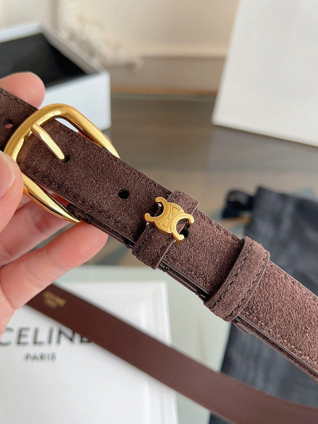 CL Gold 25mm Triomphe Metal Ring Brown Suede 616259