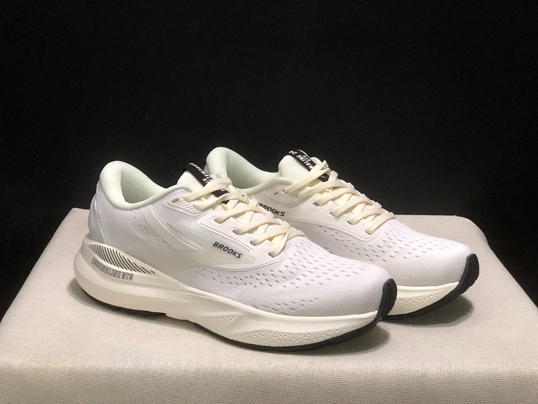 Brooks Adrenaline GTS 24 Support Road Running Shoes Off‑White