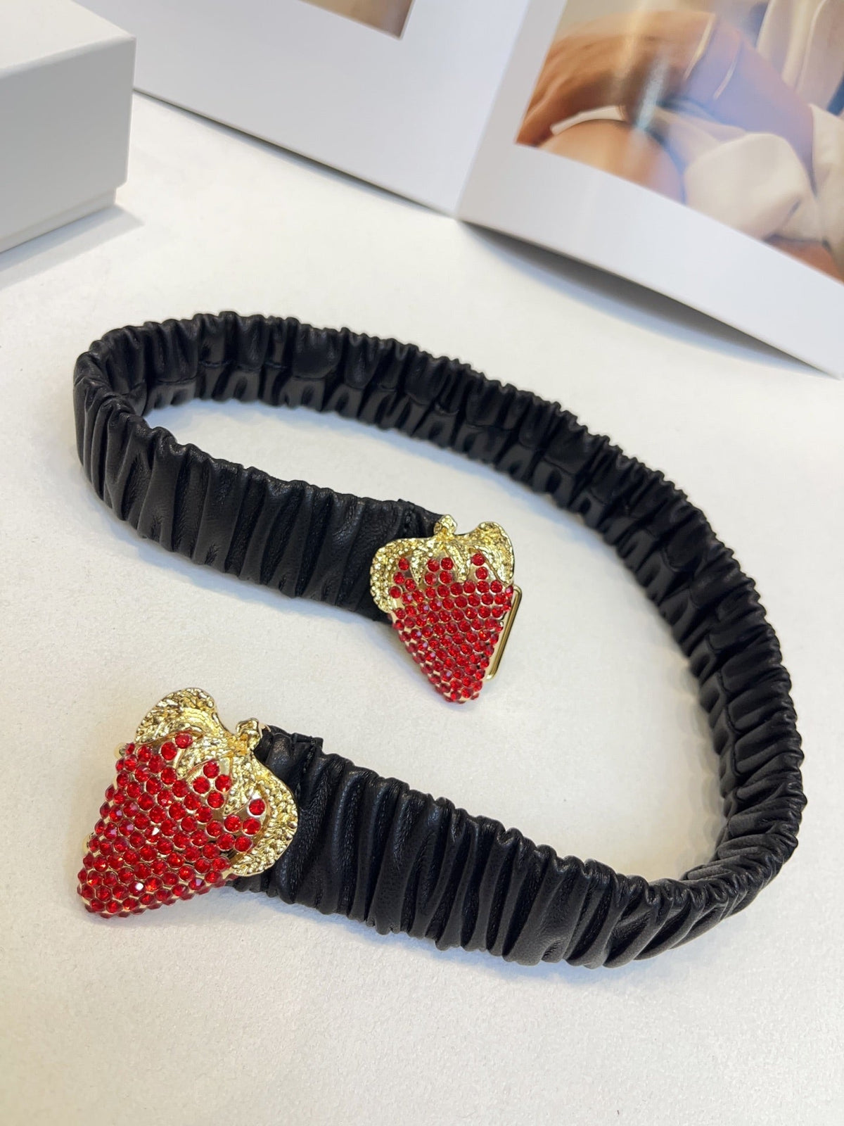 GG 3cm Strawberry Belt Black Sheepskin