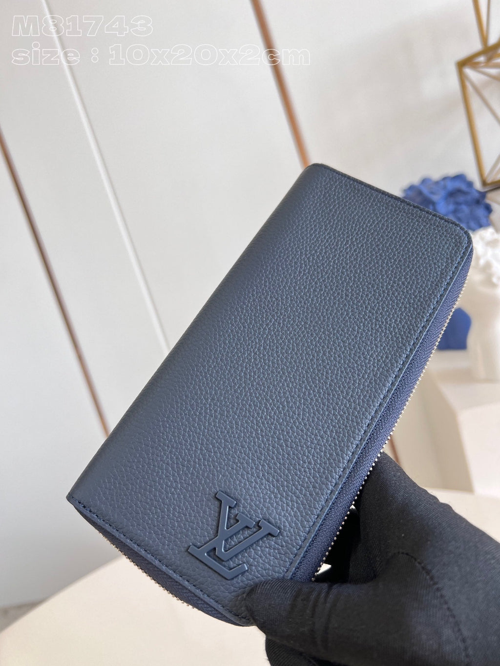 ZIPPY VERTICAL AEROGRAM WALLET 20CM BLUE CALFSKIN