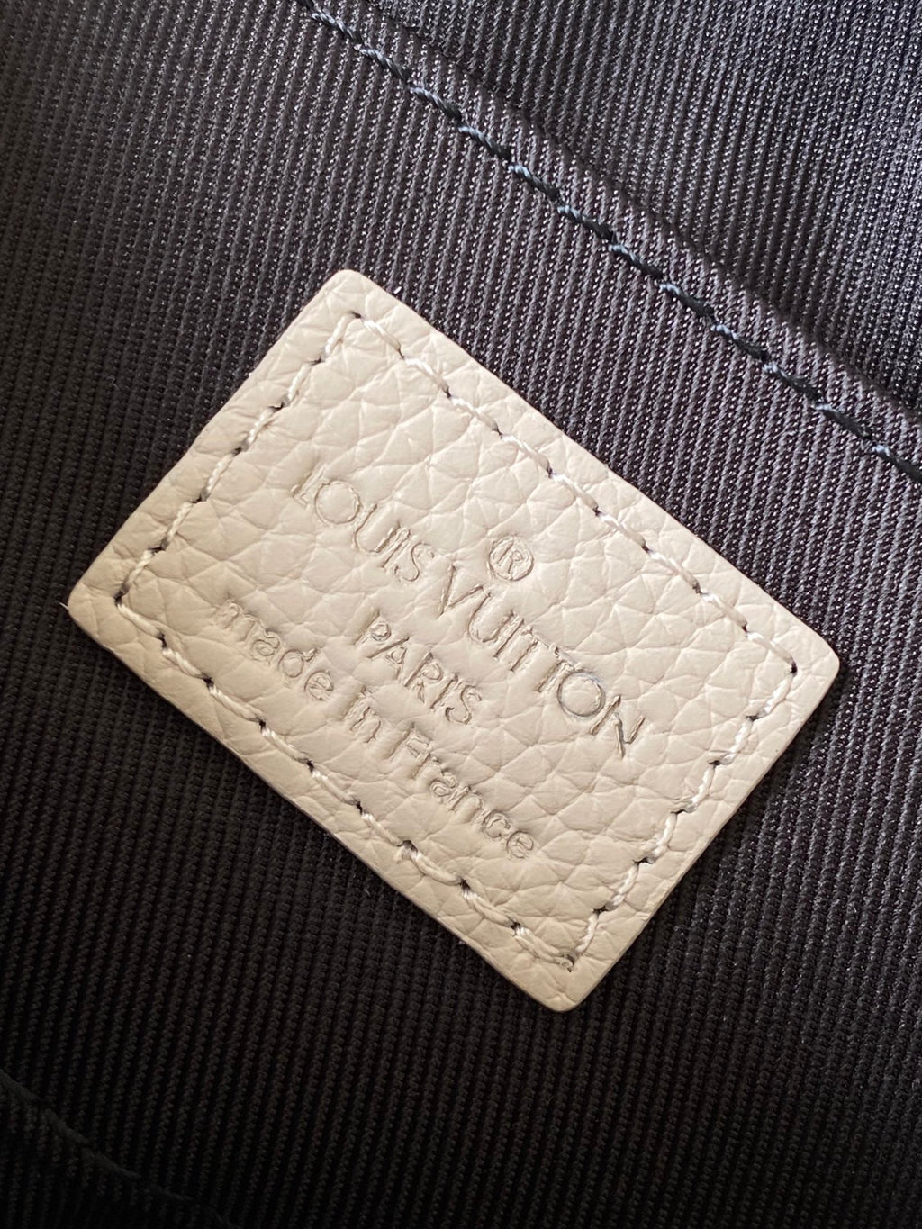 LV Pulse Wearable Wallet 22.5cm Sand Color Monogram Shadow embossed calfskin