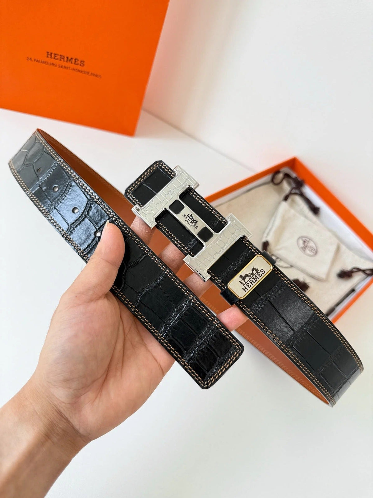 HM Constance Belt 38mm Black Brown Cowhide Sliver Buckle 620048