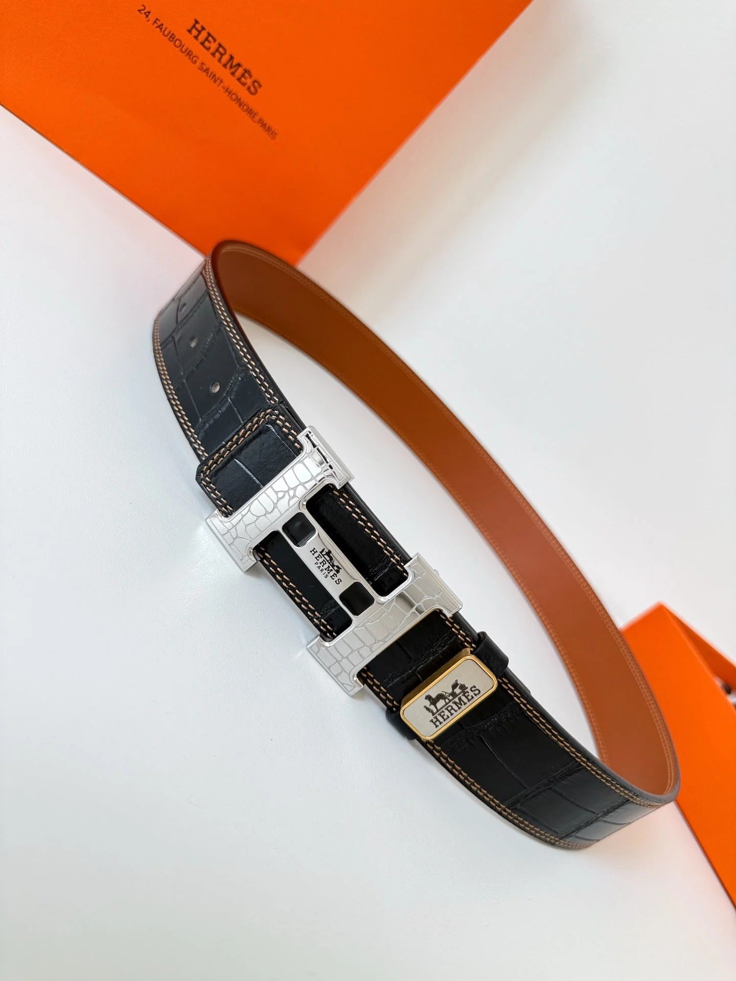 HM Constance Belt 38mm Black Brown Cowhide Sliver Buckle 620048