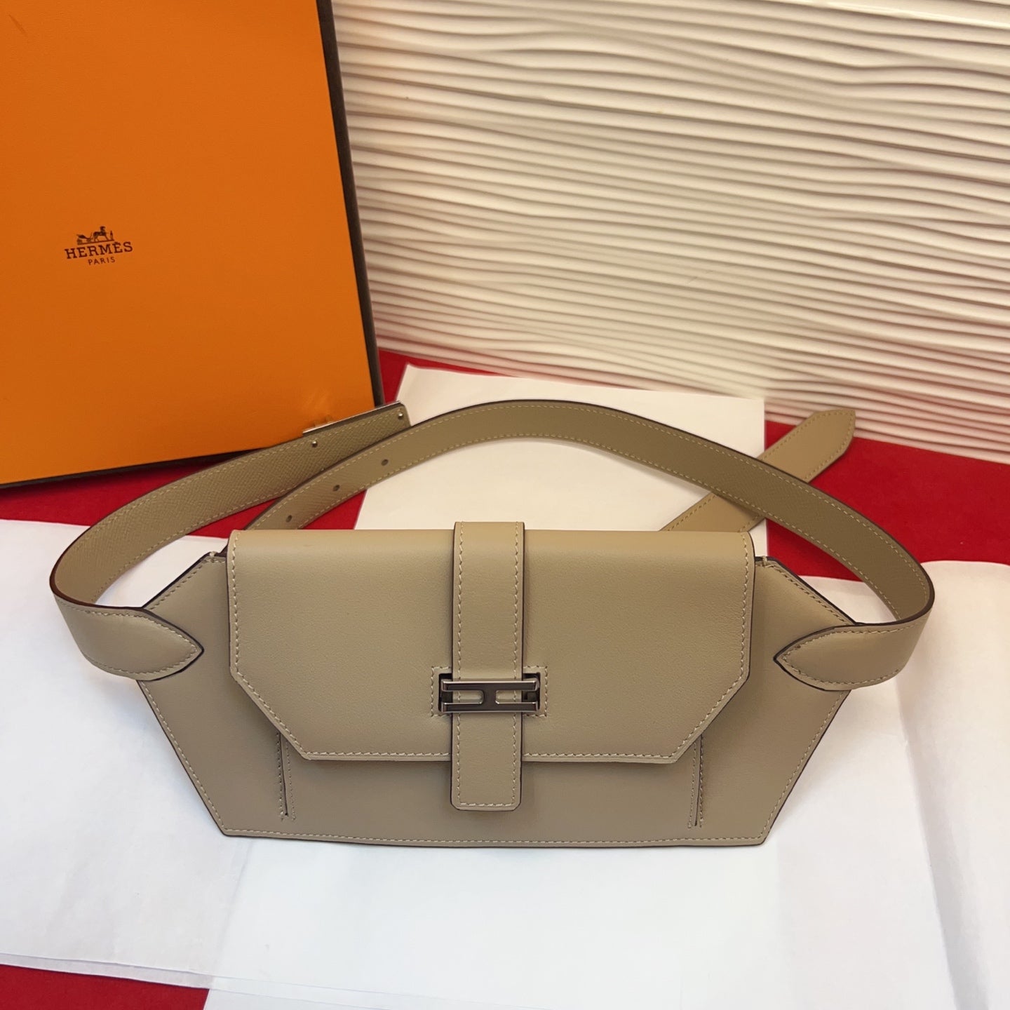 HM Elan Pocket Belt Khahi Sliver Calfskin 202788