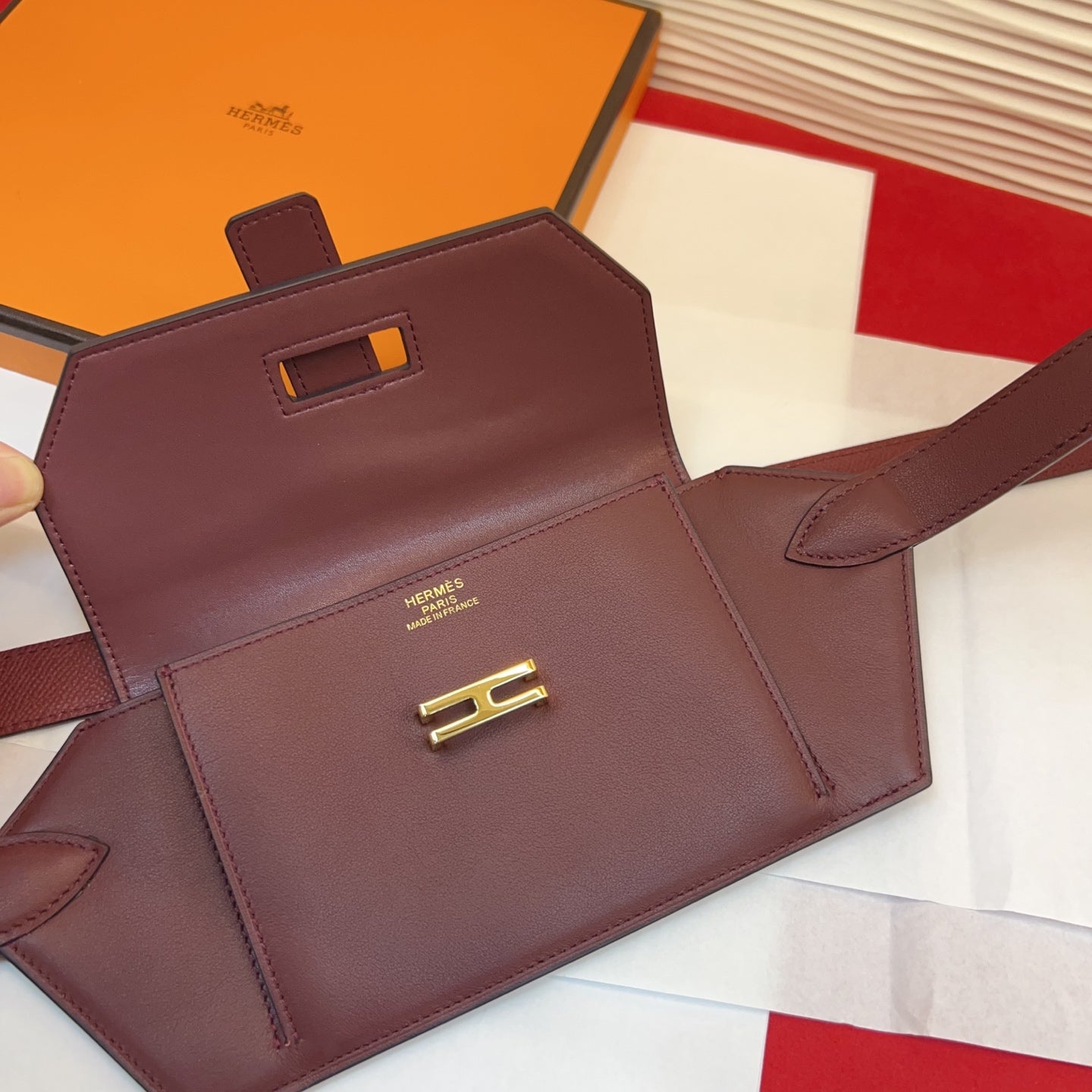 HM Elan Pocket Belt Burgundy Gold Calfskin 202785