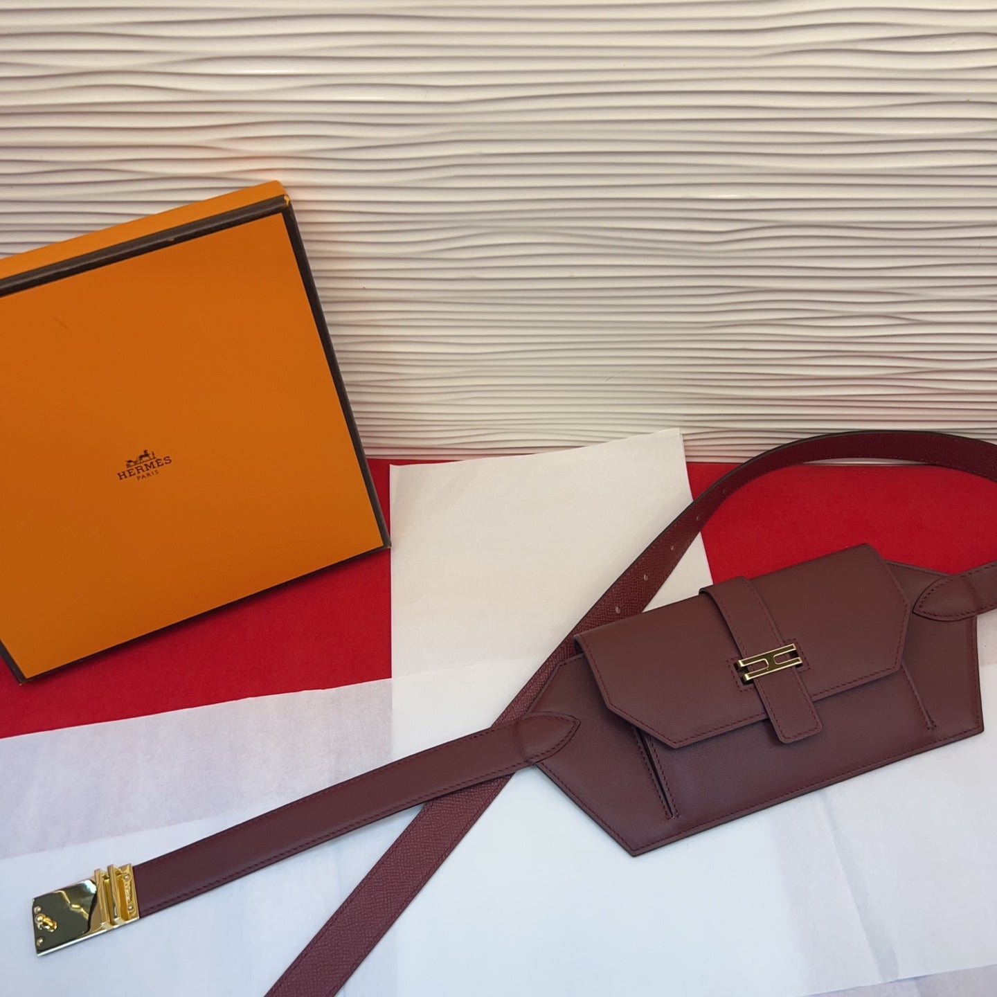 HM Elan Pocket Belt Burgundy Gold Calfskin 202785