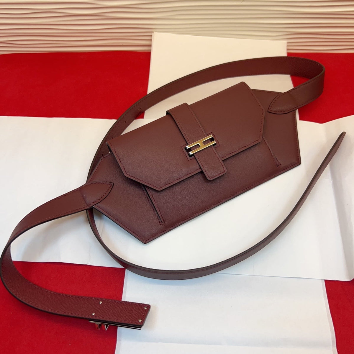 HM Elan Pocket Belt Burgundy Sliver Calfskin 202784