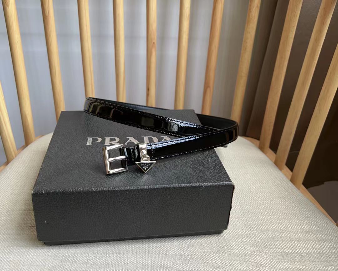 Prada Belt 1.5cm With Triangular Logo Buckle Black Patent Leather