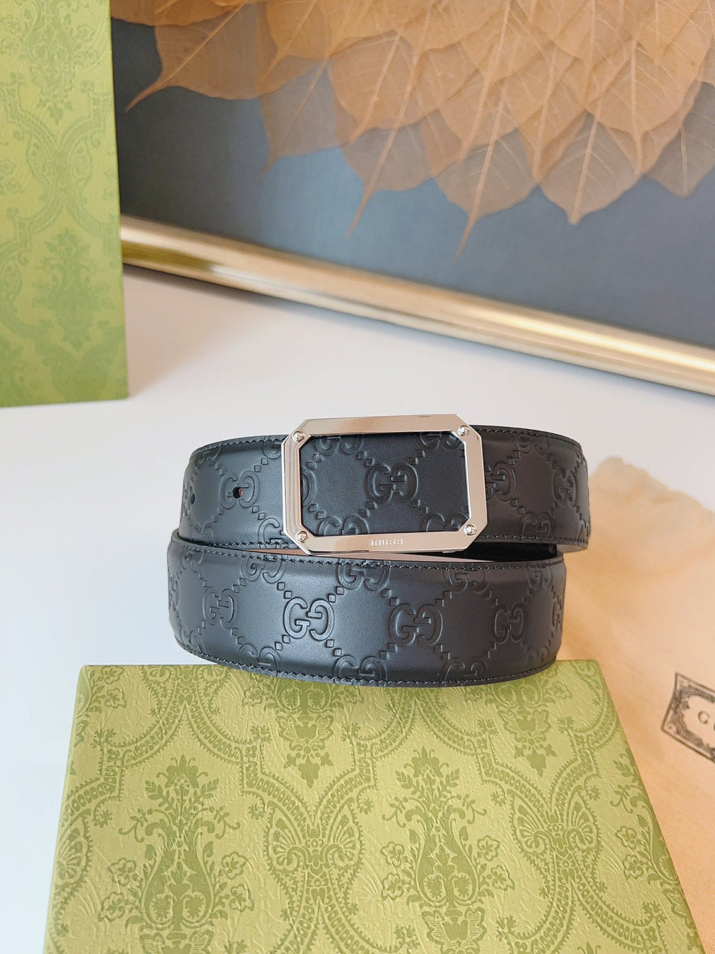 Gucci Signature Belt Sliver Buckle 40mm Black Embossed Leather