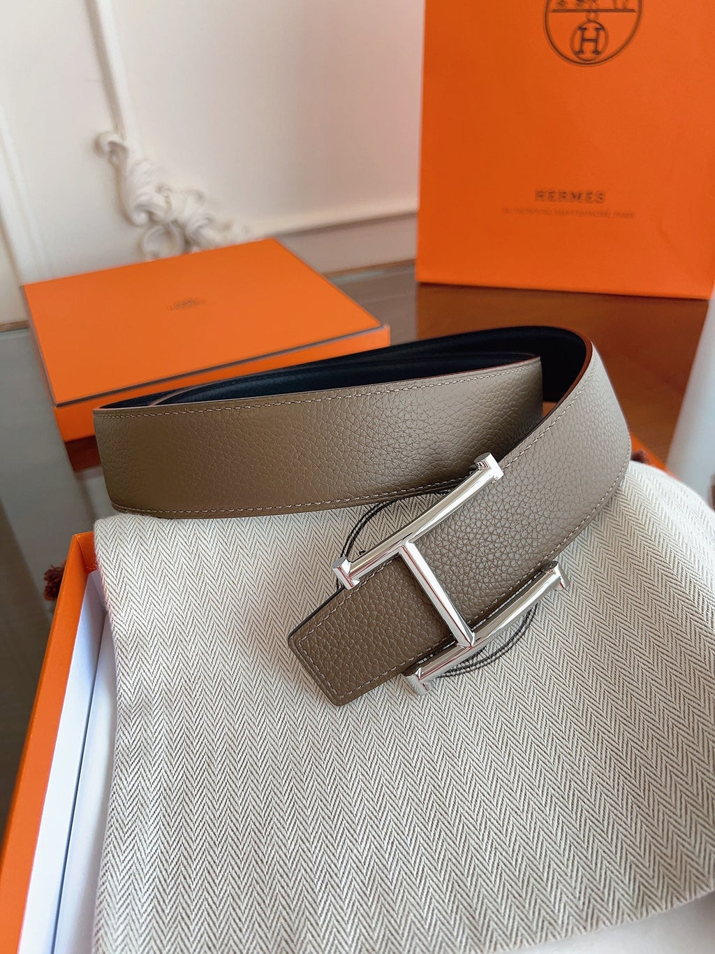 HM H d'Ancre Belt Sliver HW Buckle & Reversible Leather Strap Togo Lychee Cowhide