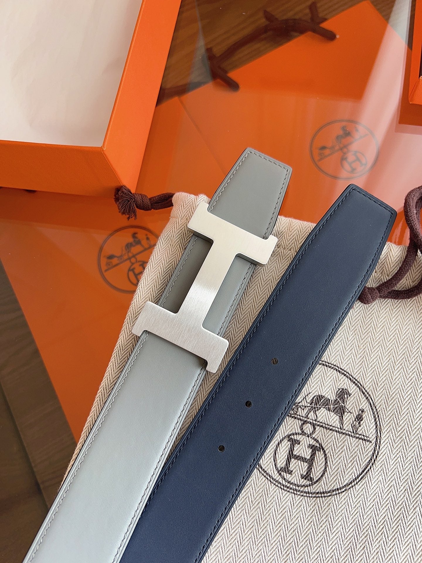 HM Constance Reversible Sliver H Buckle Belt Grey 194333