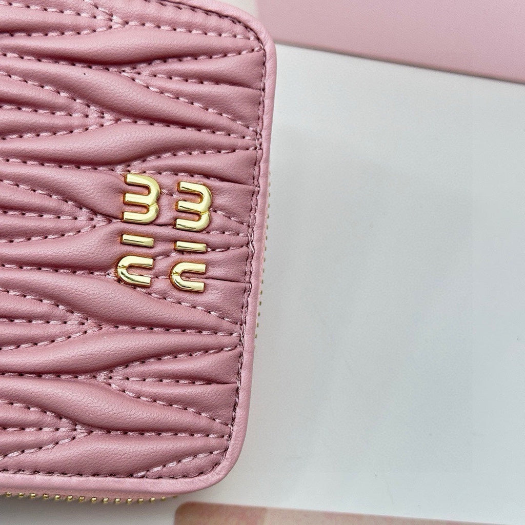 SMALL MATELASSÉ WALLET 10 IN BEGONIA PINK LEATHER