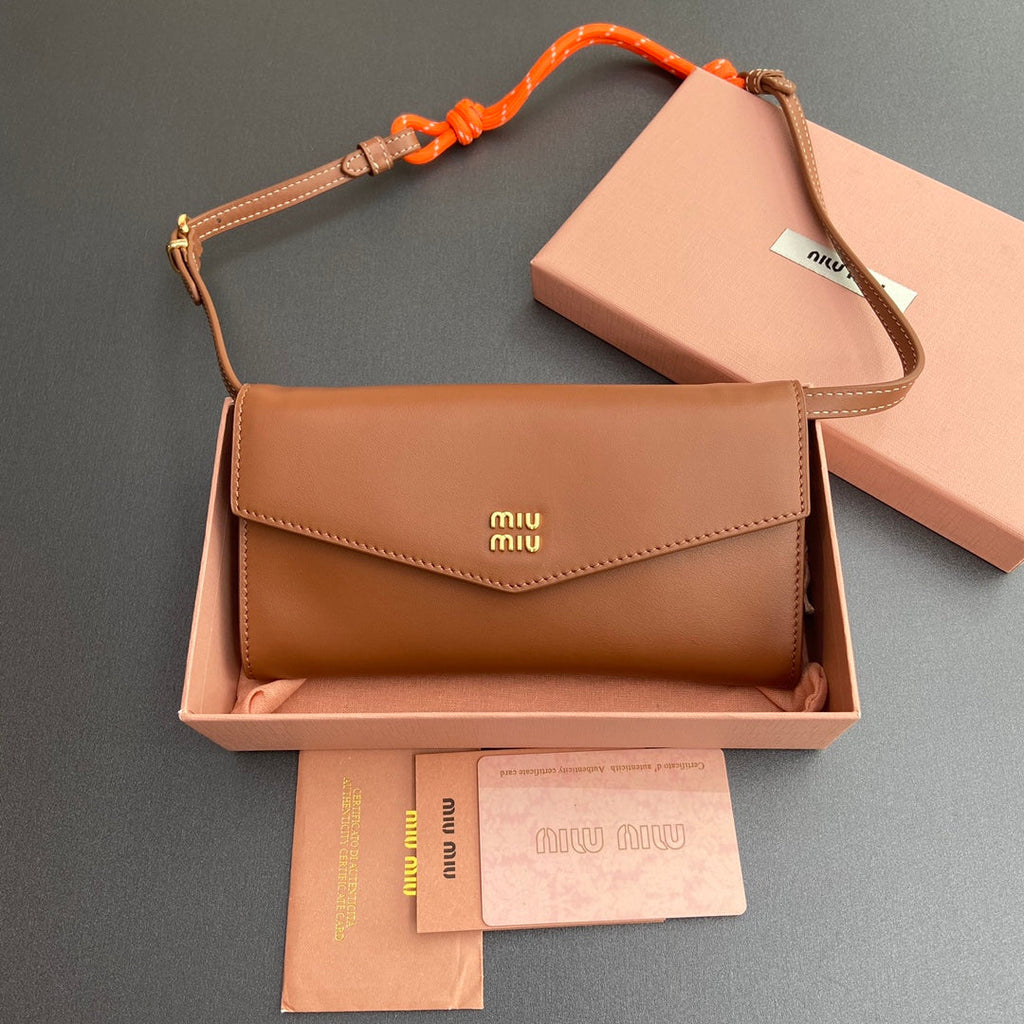 Miu Logo Wallet On A Chain 19 Lettering Cognac Calfskin 240409