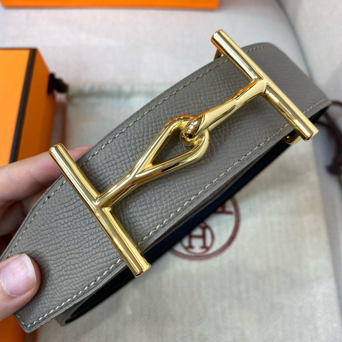 H JUMBO BELT 40MM GOLD BUCKLE BLACK TAUPE  LEATHER
