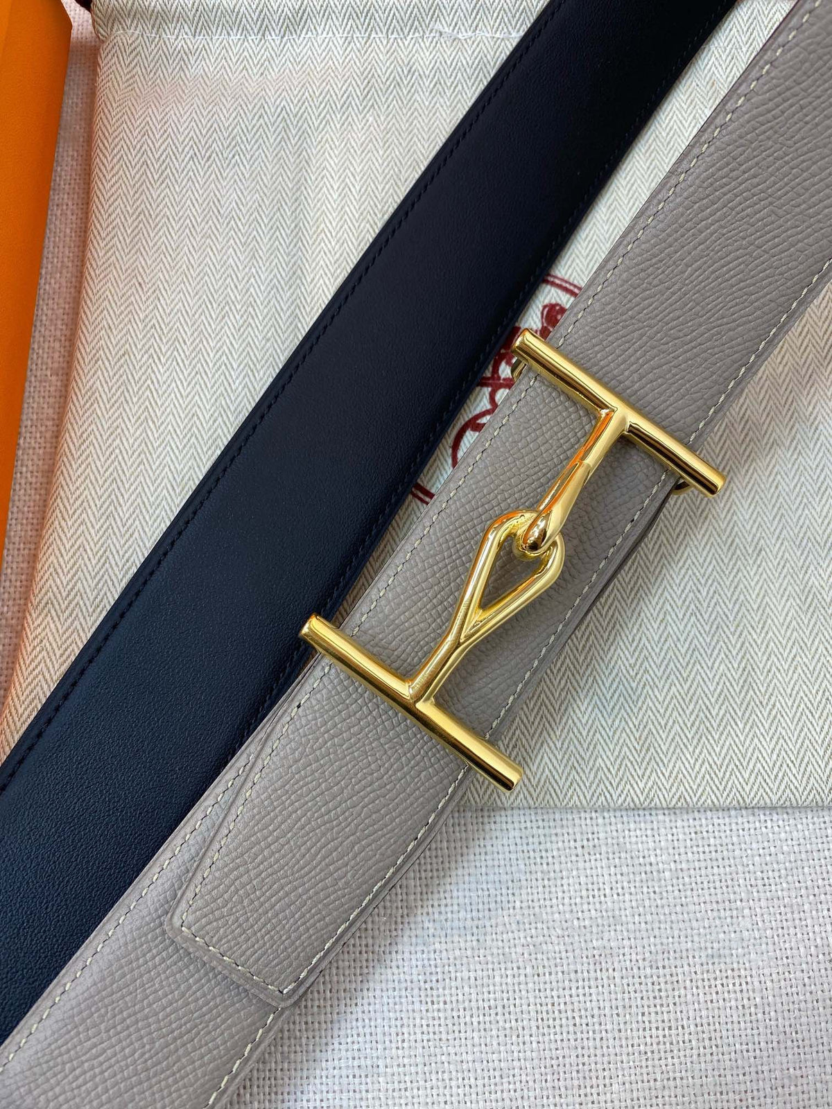 H JUMBO BELT 40MM GOLD BUCKLE BLACK TAUPE  LEATHER