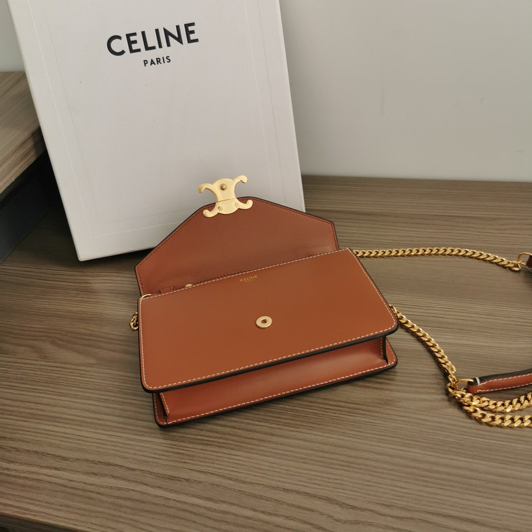 WALLET ON CHAIN MARGO 19 IN RUST ORANGE SMOOTH CALFSKIN GOLD HARDWARE