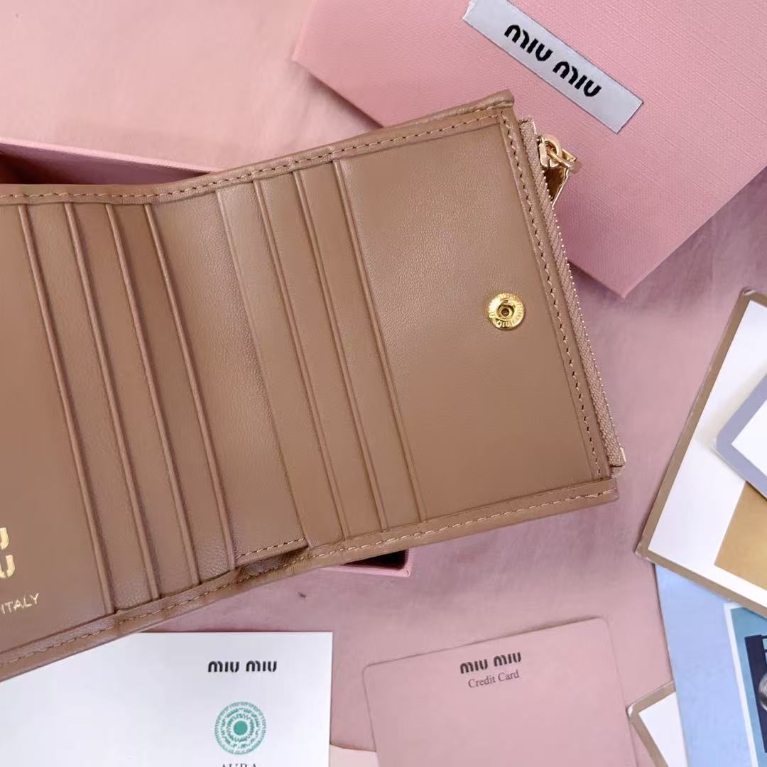 Caramel Small Wallet In Matelassé Nappa Leather