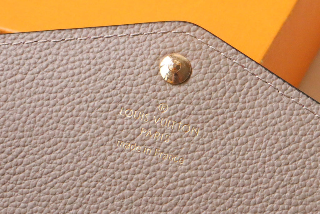 SARAH WALLET BEIGE MONOGRAM EMPREINTE 19CM