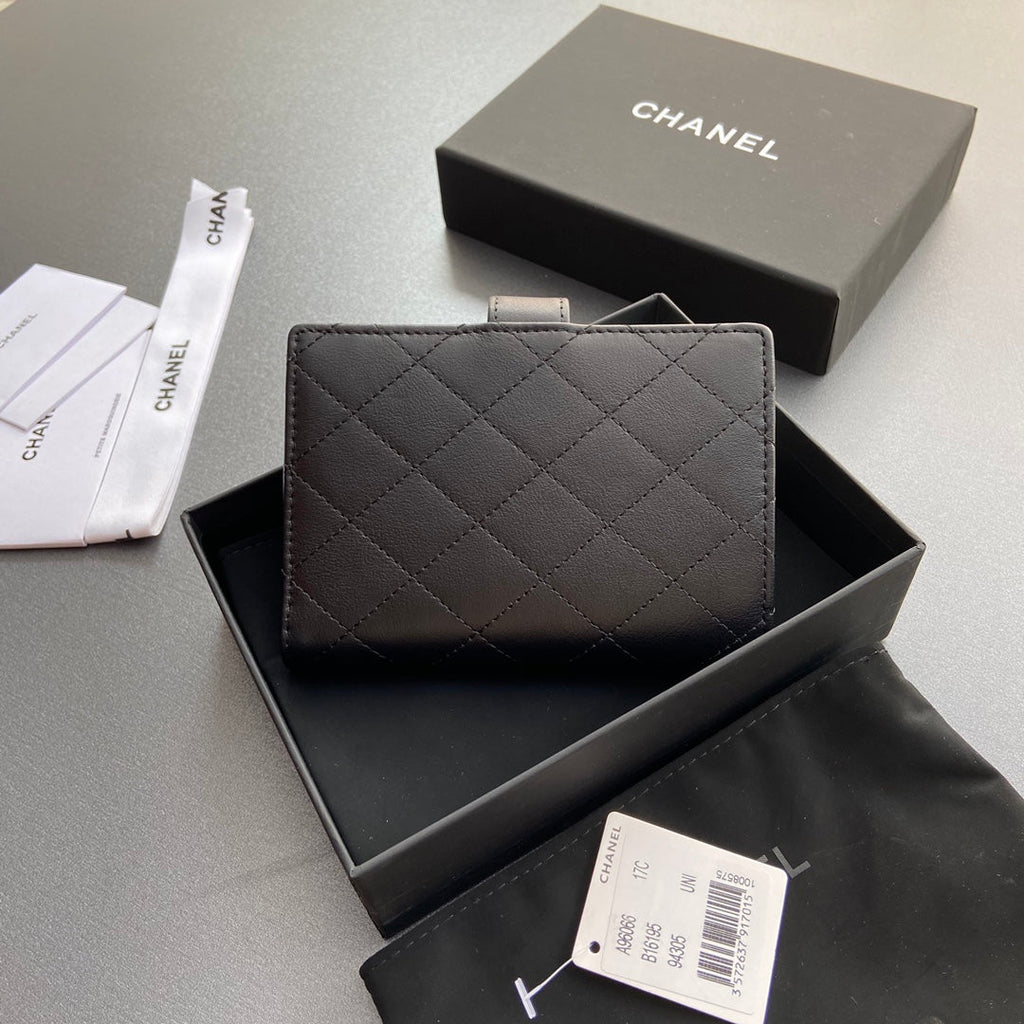 CC 96066 Compact Wallet Black Leather Sliver Steel 234621