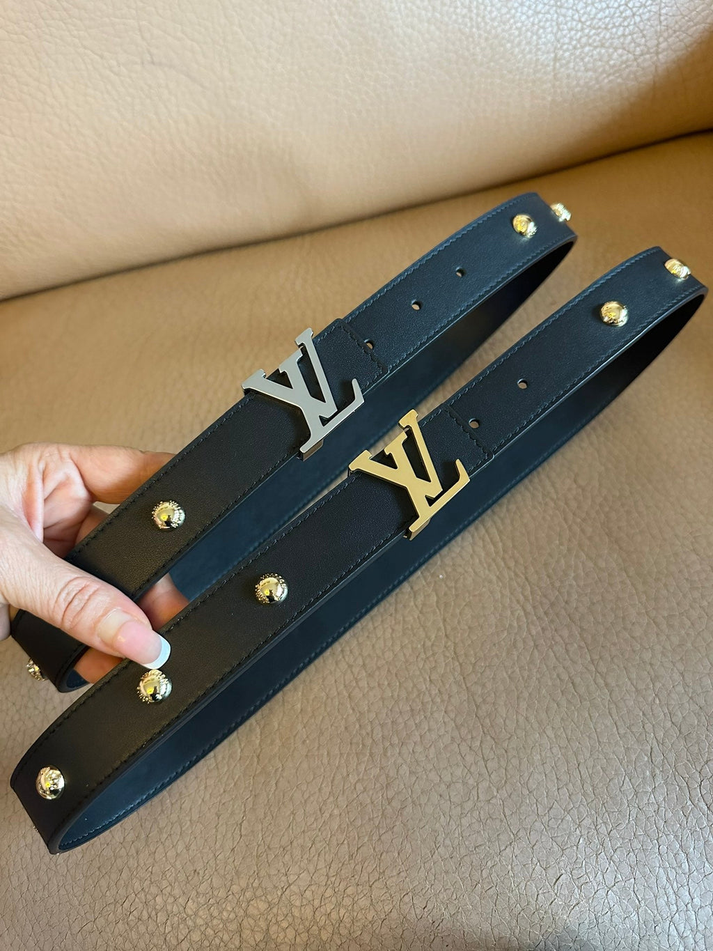LV Initiales Studs 30mm Reversible Belt Silver Buckle Black Leather