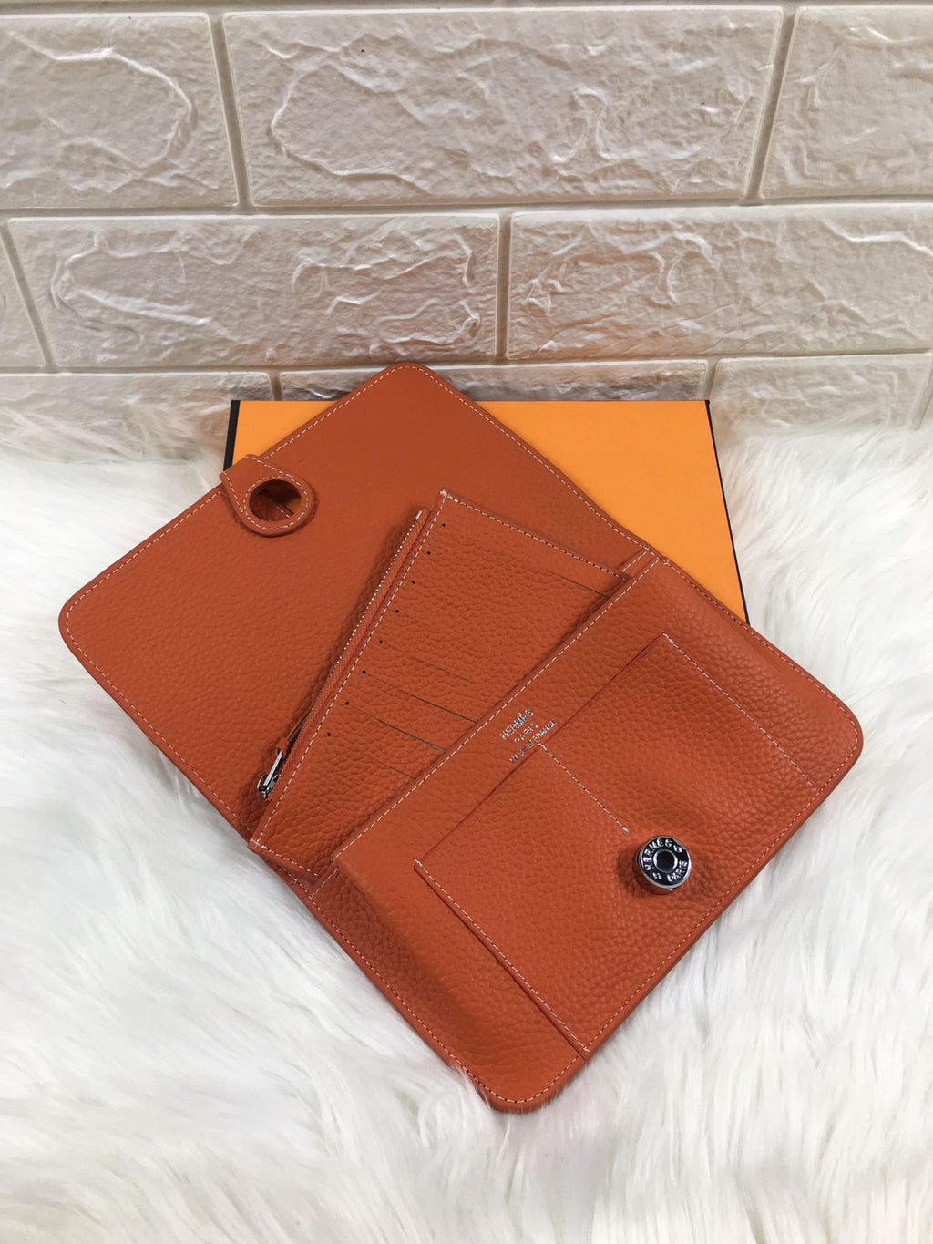 HM Dogon Wallet 20 Orange Grained Calfskin