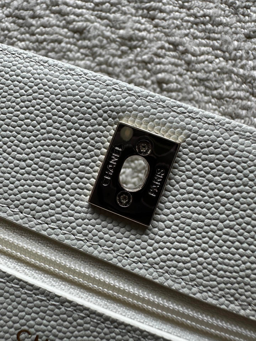 Chanel 2025 Trendy CC Wallet on Chain 19cm Bag White Caviar Leather 320292