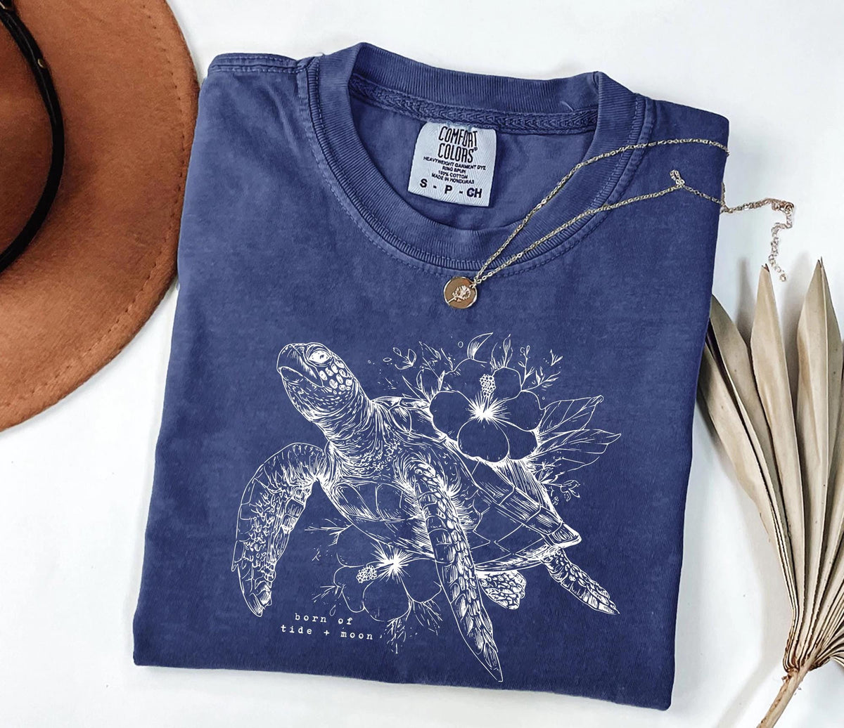 Comfort Colors® Vintage Sea Turtle Shirt, Summer Tee for Women Trendy Oversized Shirt, Beach T-Shirt, Save the Turtle Tshirt, Ocean Tee