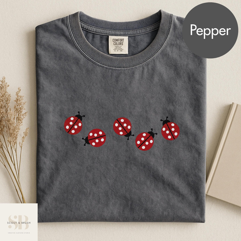 Comfort Colors Retro Ladybug Shirt, Cute Vintage Style Cottagecore Nature Lover Tee, Trendy Summer Boho TShirt