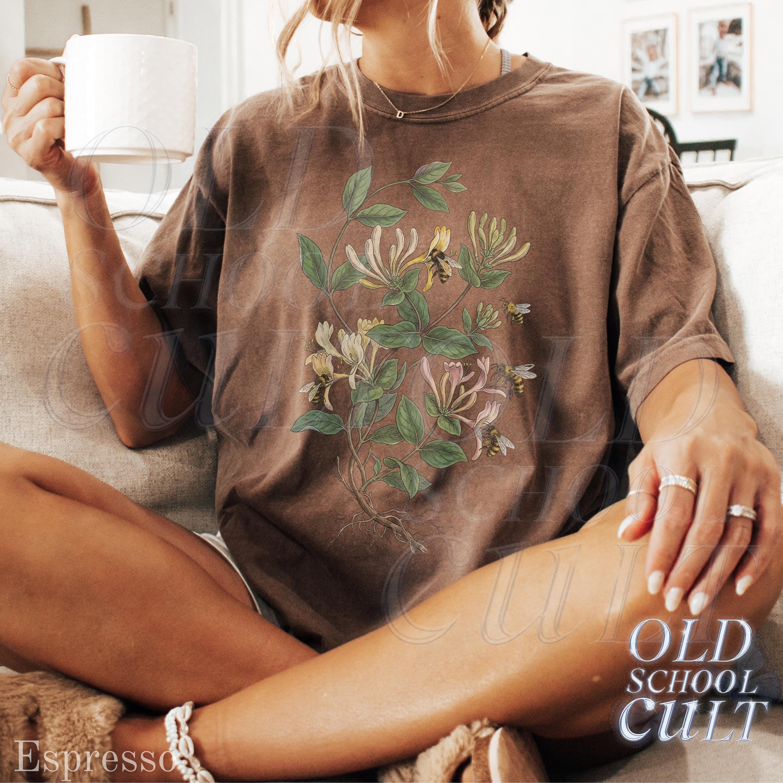 Vintage Honeysuckle Flower Bee 90s Graphic Tshirt, Retro Comfort Colors® Garden Plant Unisex Shirt