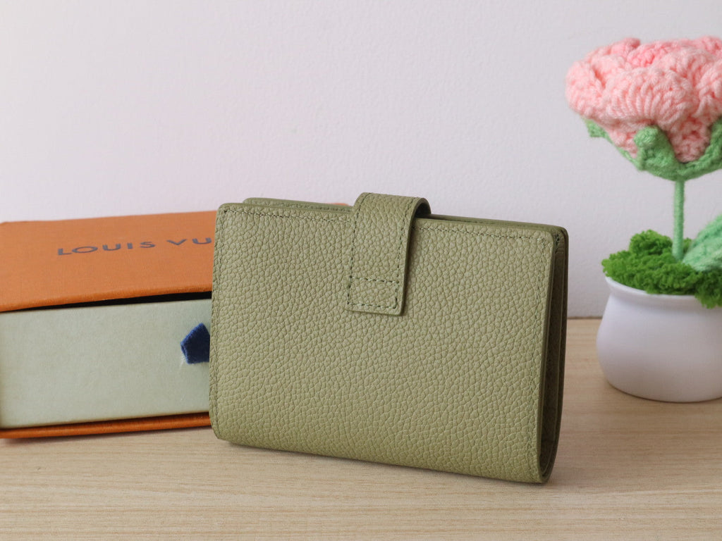 LV Portfoille Locky Wallet Olive Green in Cowhide 287574