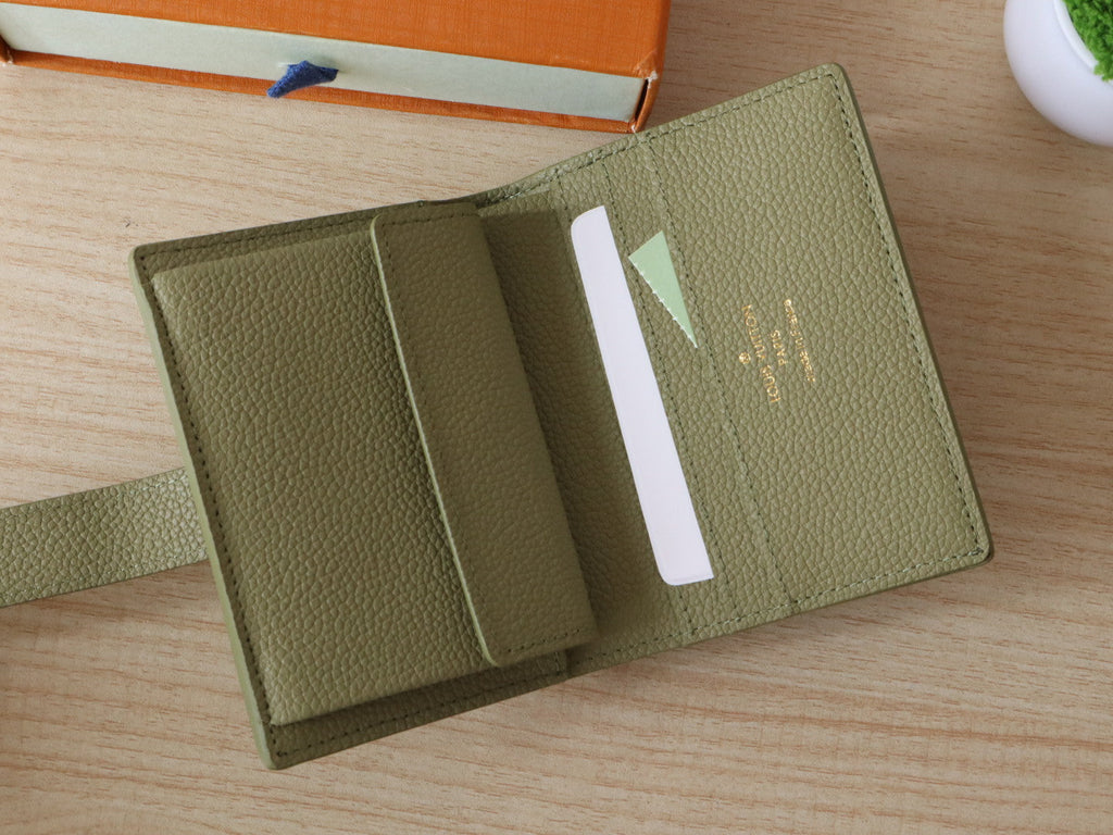 LV Portfoille Locky Wallet Olive Green in Cowhide 287574