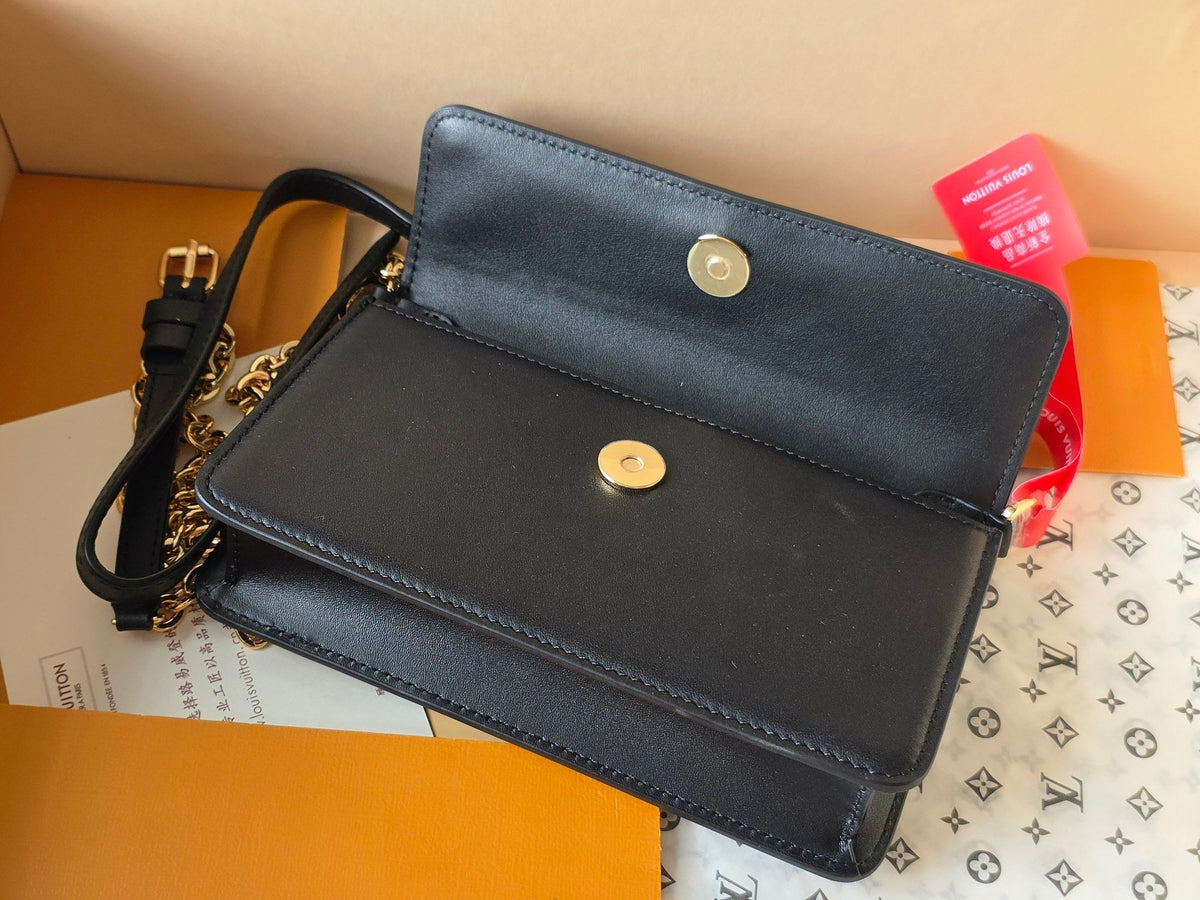 LV Wallet On Chain Bloom Black Calfskin 291936